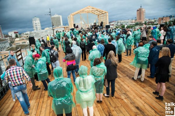 Концерт «Океану Ельзи» на даху концертного бару ROOF