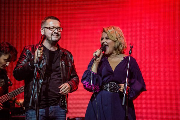 Марія Бурмака заспівала в дуеті з Пономарьовим та Мірзояном