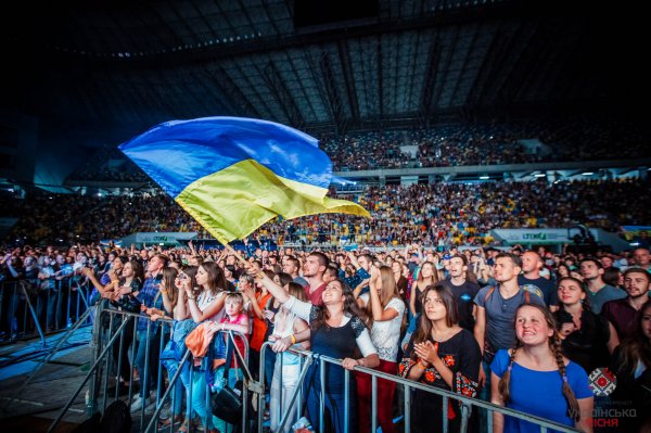 На «Арені Львів» відбувся грандіозний Національний телепроект «Українська пісня» (фото)