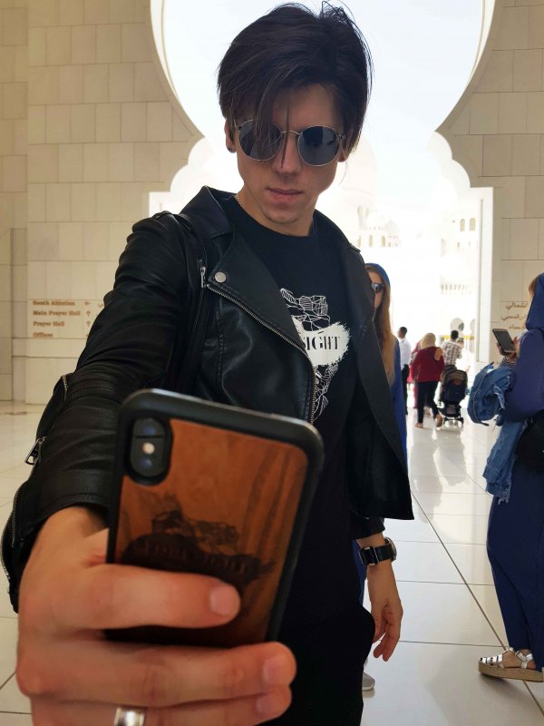 Олександр Лещенко і театр танцю Foresight влаштували справжній венеціанський карнавал у Ferrari Park (ФОТО)