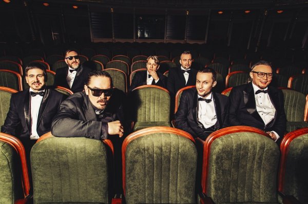 Винник, Ярмак, Хливнюк, alyona alyona та Шуров заспівають пісні ТНМК із симфонічним оркестром