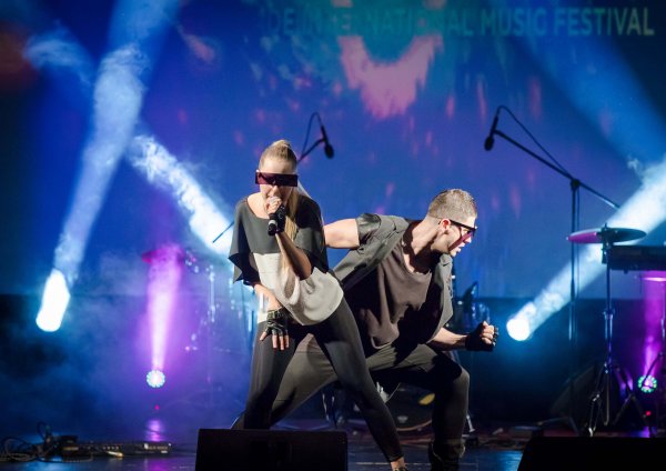 Українська співачка виборола золото на міжнародному музичному фестивалі в Сербії (фото)