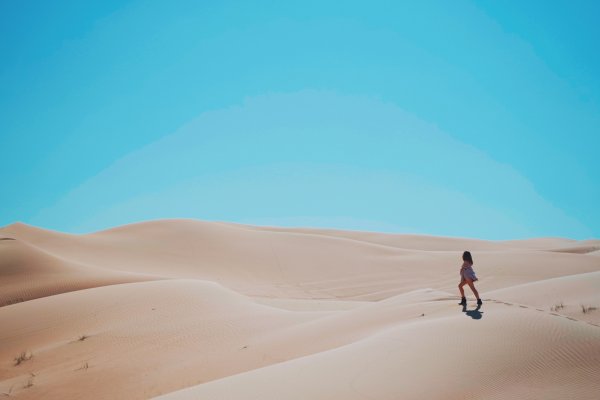 Alyosha & Vlad Darwin відзняли кліп «Торнадо» в Арабських Еміратах: перші фото зі знімального майданчика (фото, аудіо)