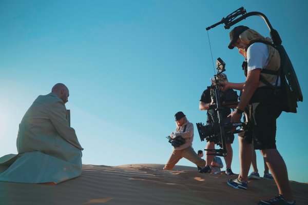 Alyosha & Vlad Darwin відзняли кліп «Торнадо» в Арабських Еміратах: перші фото зі знімального майданчика (фото, аудіо)