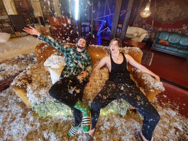 Диванно-танцювальний онлайн-чемпіонат оголосив своїх переможців