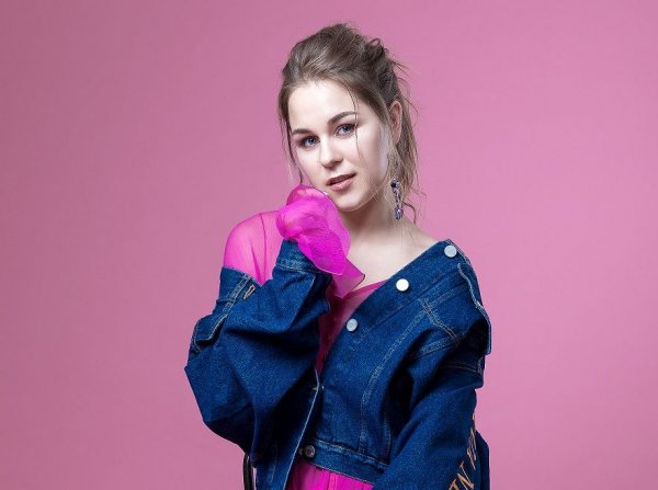 Софія Єгорова презентувала танцювальний summer mix – «Ми є любов» by Shnaps & Dymov