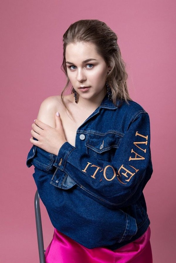 Софія Єгорова презентувала танцювальний summer mix – «Ми є любов» by Shnaps & Dymov