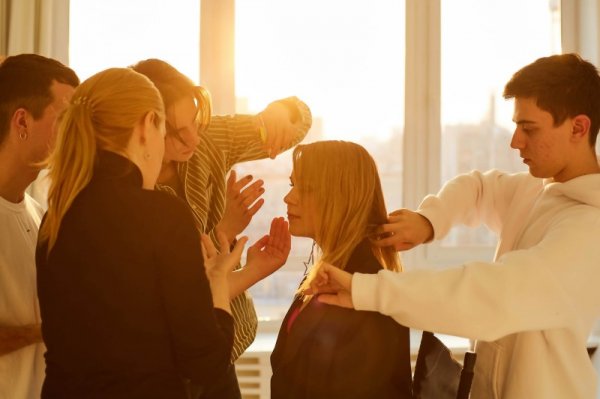 Героєм нового відео Софії Єгорової «Коли ти зі мною» став актор Олександр Рудинський