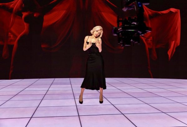 Юлія Войс презентує сингл, створений володарями «Греммі»